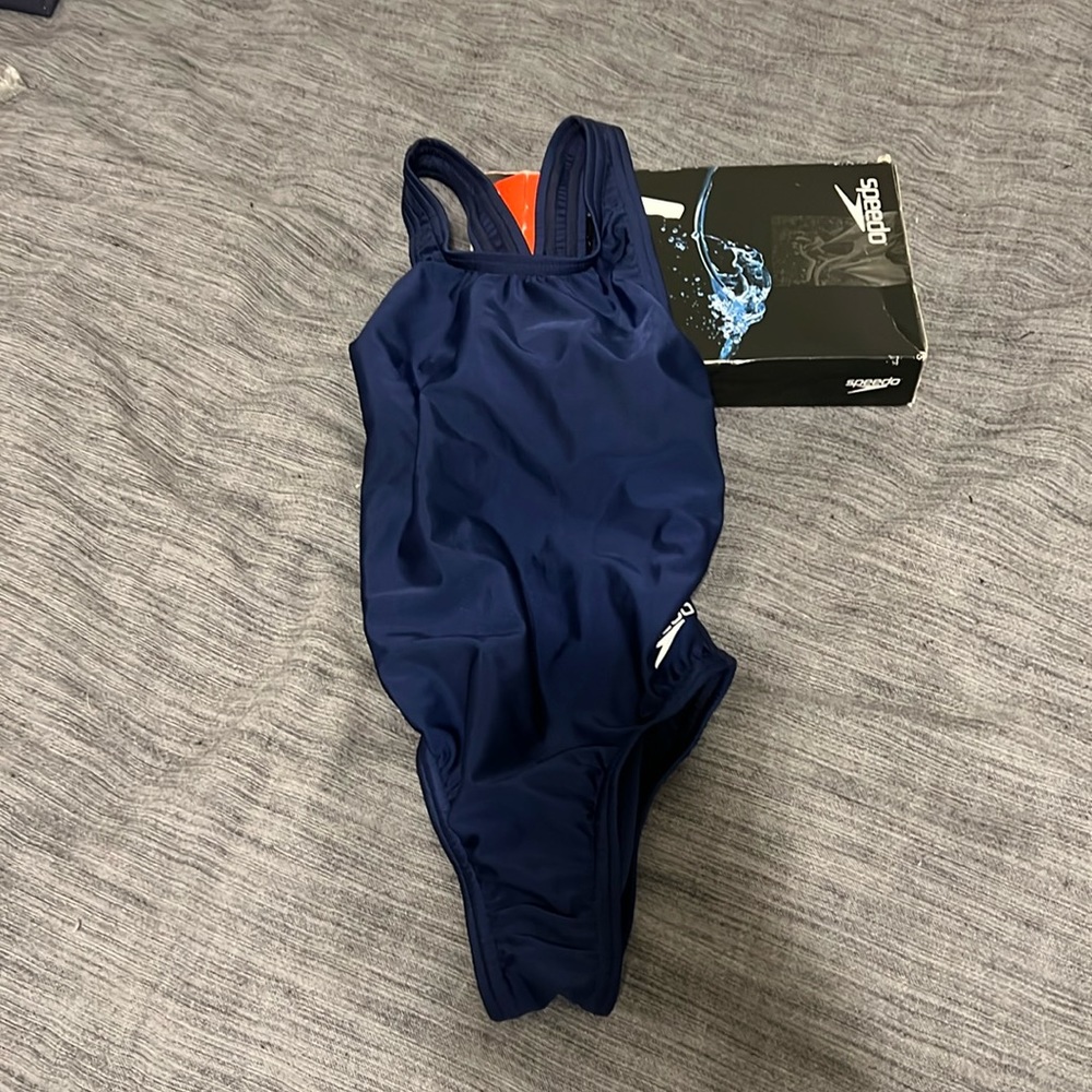 Youth speedo 4/20 swim team suit